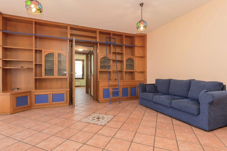 PRINCIPALE