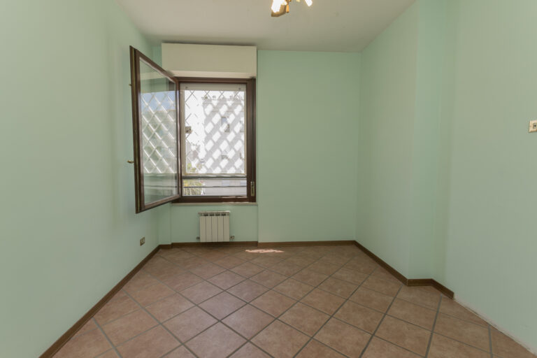SECONDA CAMERA 1